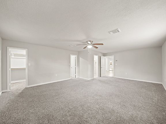 5th image of 2106 N Galveston Ave