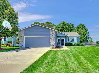 10217 W Lotus Cir, Wichita, KS 67209