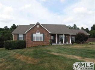 319 Arbor Ln, Elizabethtown, KY 42701