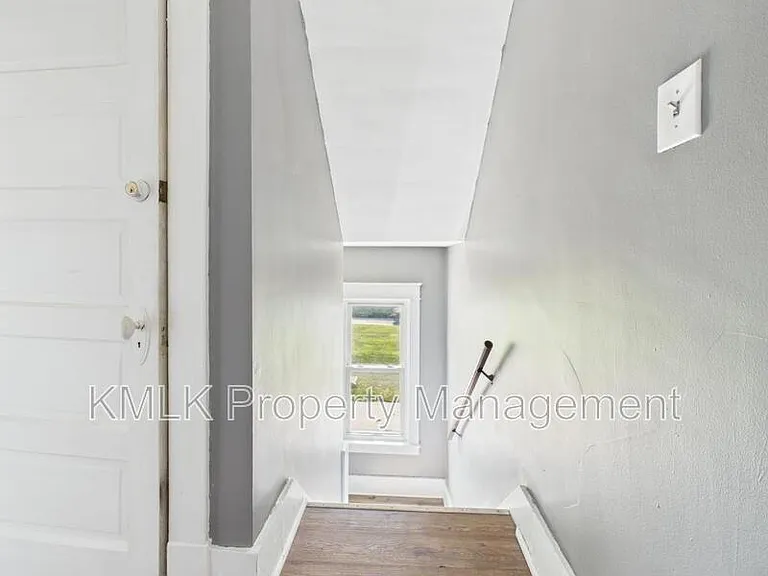 51 Prospect St — Photo 17