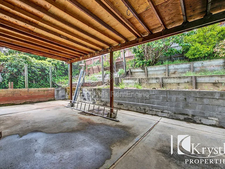 1398 Hale St — Photo 23