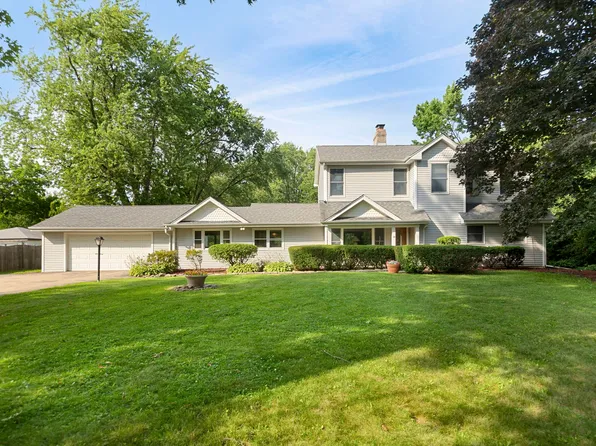 7062 Osage Rd, Mundelein, IL 60060