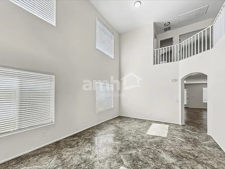 3910 E Hematite Ln — Photo 6