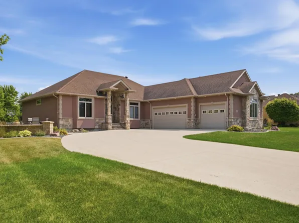 1911 Princeton Ln, West Fargo, ND 58078