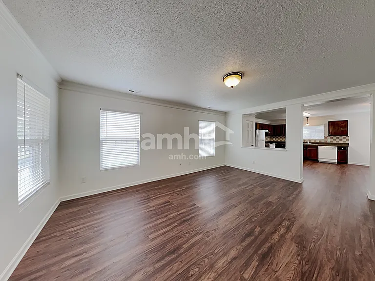 417 Magna Dr — Photo 7