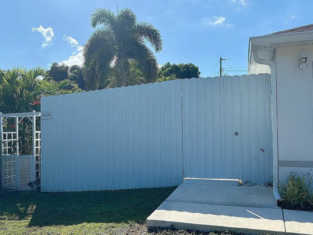 3051 SE East Blackwell Dr — Photo 2