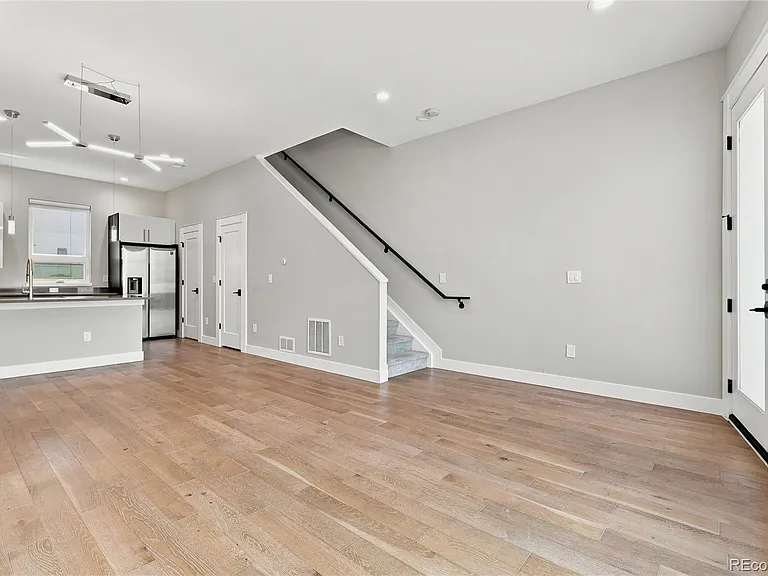 3832 Jason St #5 — Photo 49