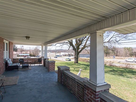 2nd image of 15486 Lee Hwy
