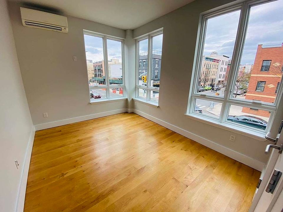 1st image of 836 Dekalb Ave #3Q