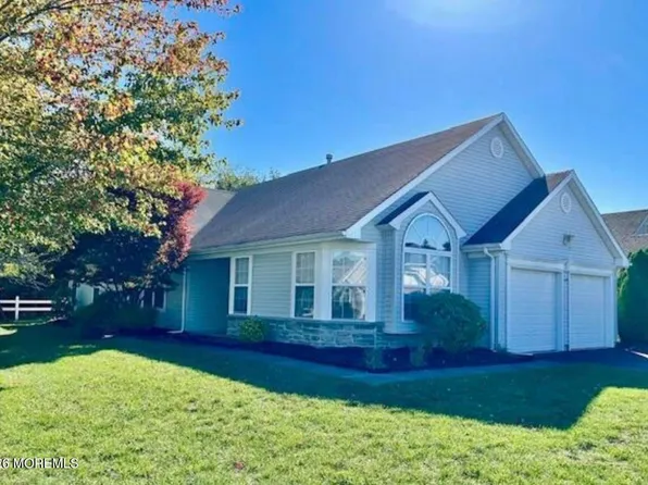2430 Woodbine Lane, Toms River, NJ 08755