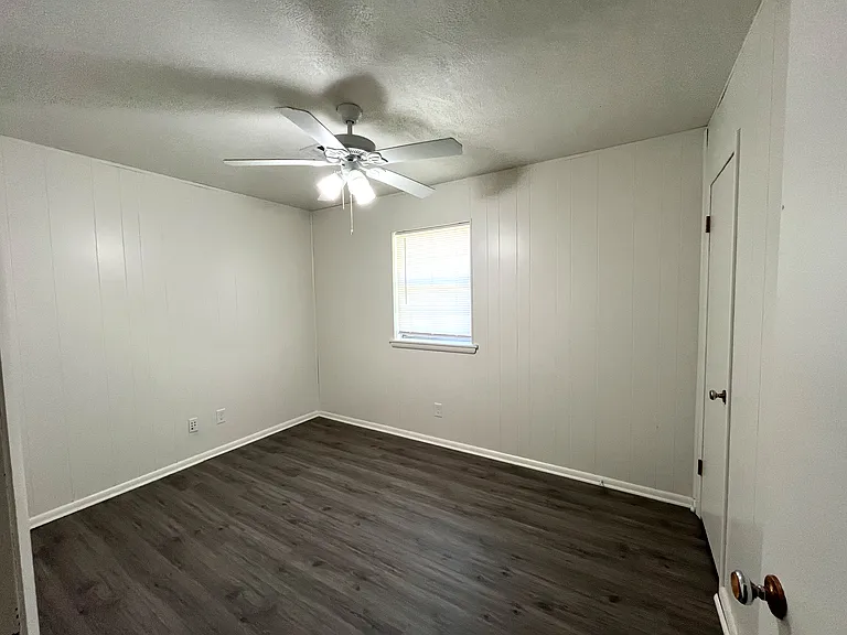 103 W Thompson Dr — Photo 6