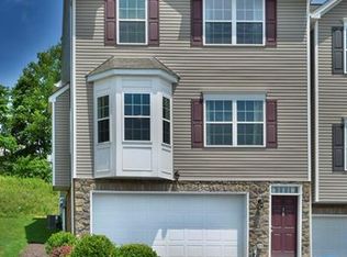 610 Freedom Dr, Carnegie, PA