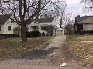 4202 Red Arrow Rd, Flint, MI 48507