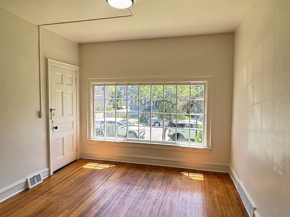 1st image of 612 Auburn Ave