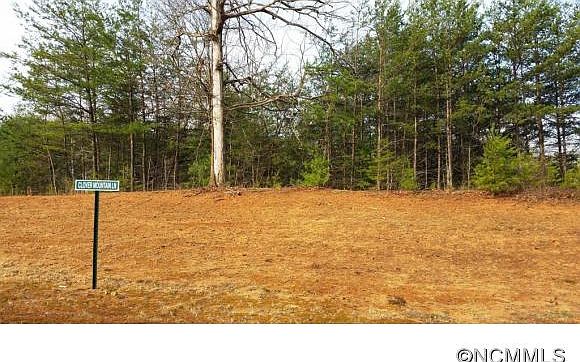 1st image of 4 Clover Mountain Ln
