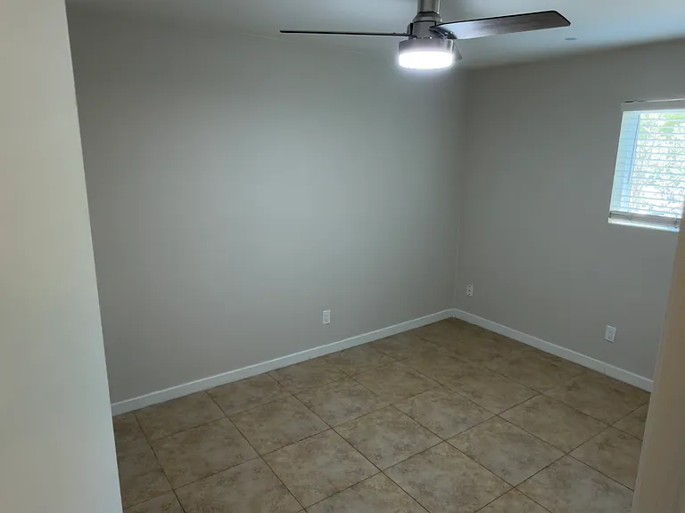 502 E Glenn St #1 — Photo 8