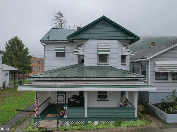 45 Orchard St, Keyser, WV 26726