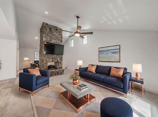1744 Jeannie Ln, Hurst, TX 76054