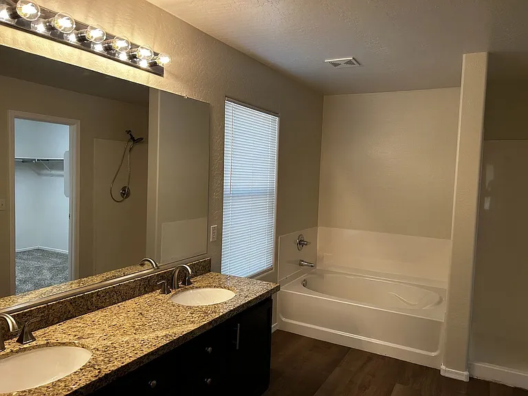 18336 W Hayden Dr — Photo 10