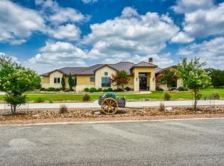 279 Heights Trl, Kerrville, TX 78028