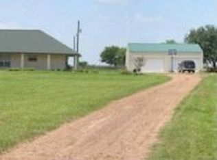 364 Hubalek Rd, Inez, TX 77968