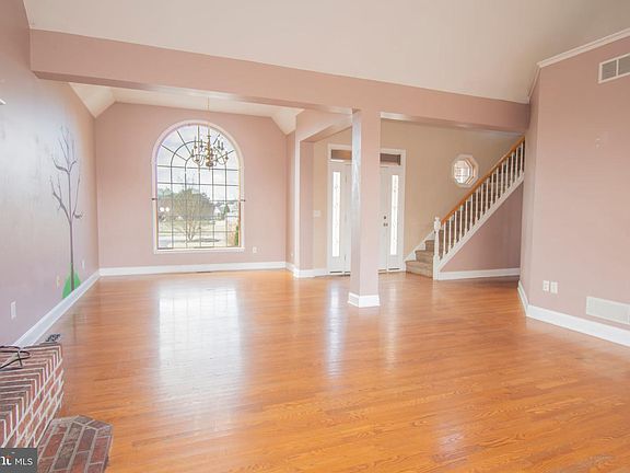 3rd image of 44 Canal Estates Dr