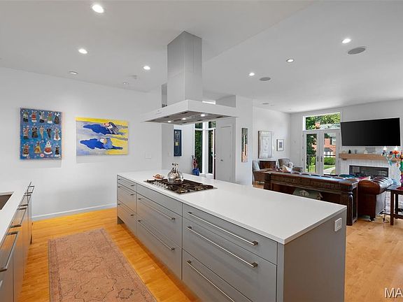 5th image of 7526 Washington Ave