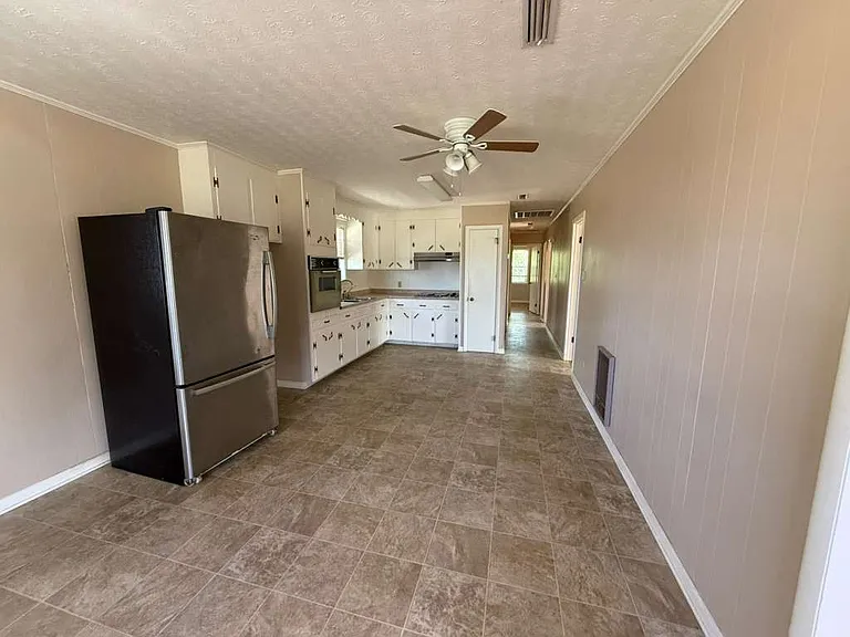1439 Peacock Rd — Photo 16