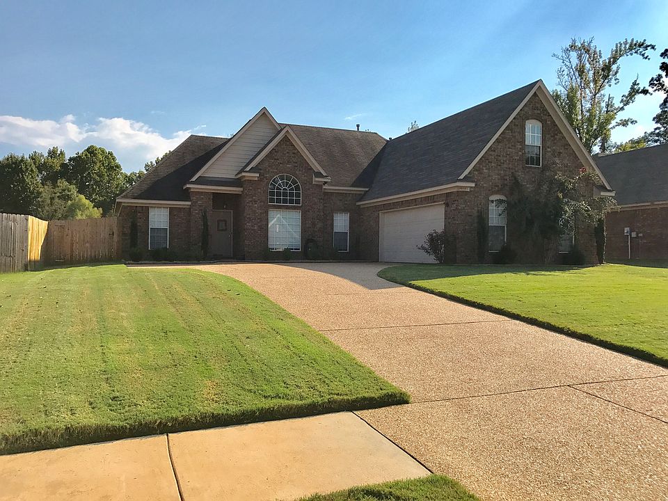 1st image of 10699 Wellington Dr