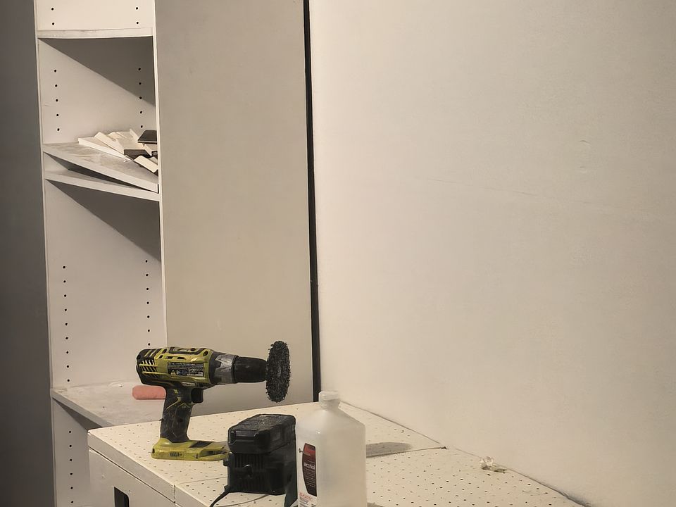 Work Bench in Garage