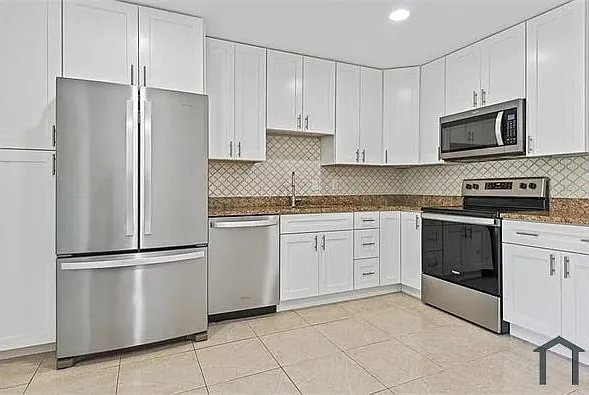 2 bed, 1026 sqft, $2,500 — Photo 3