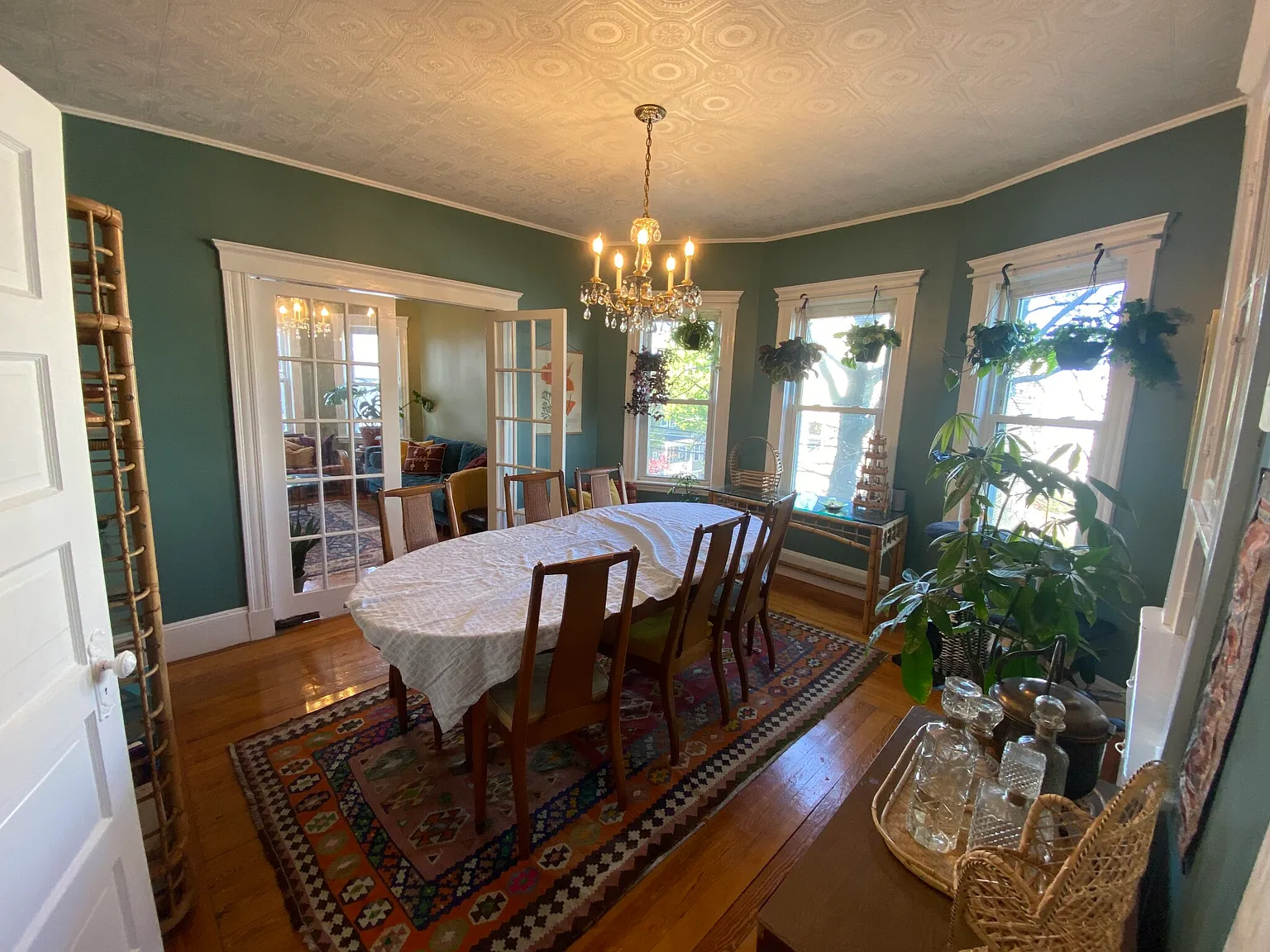2 bed, 1.0 bath, 1200 sqft, $3,650 — Photo 2