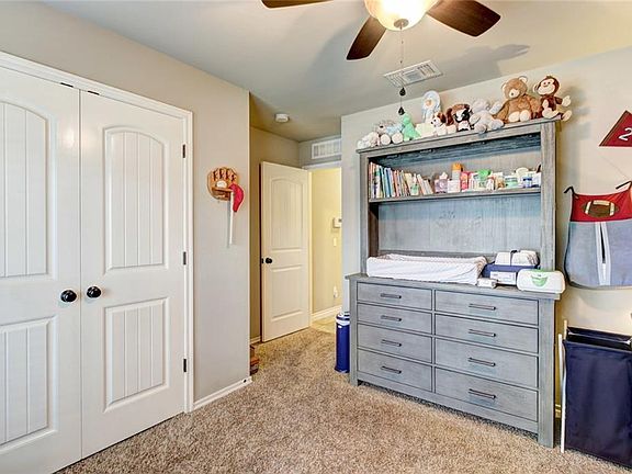4th image of 3327 Bergen Peak Dr