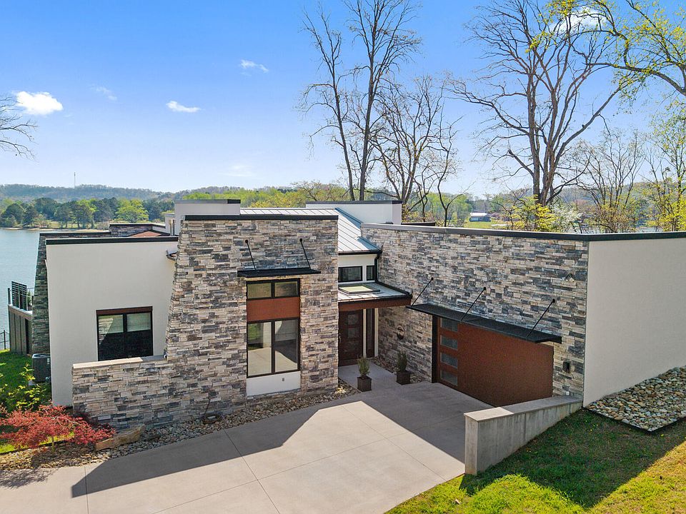 1st image of 731 Bowman Bend Rd