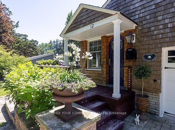 2nd image of 12 Wynnview Ct