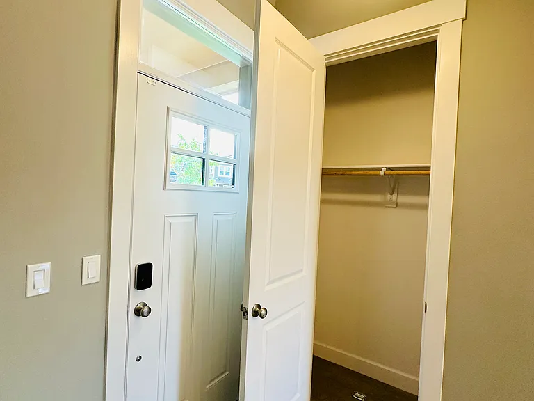 4105 SE 69th Ave — Photo 8