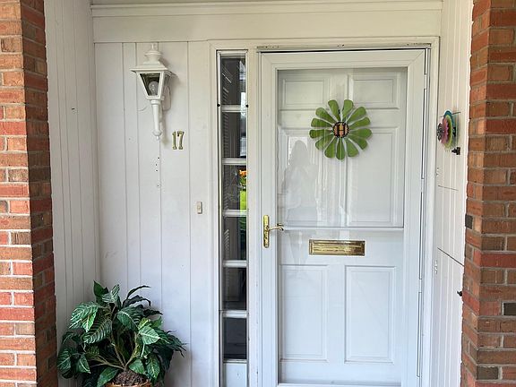 4th image of 2311 Wealthy St SE #A-17
