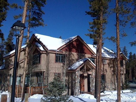 3rd image of Fairview Cir