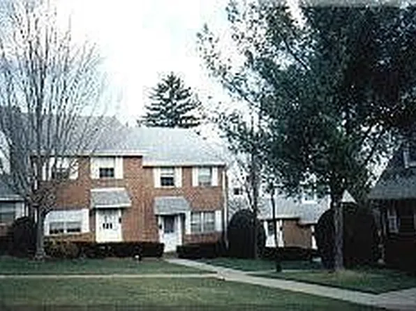 152 Parkview Dr #22, Teaneck, NJ 07666