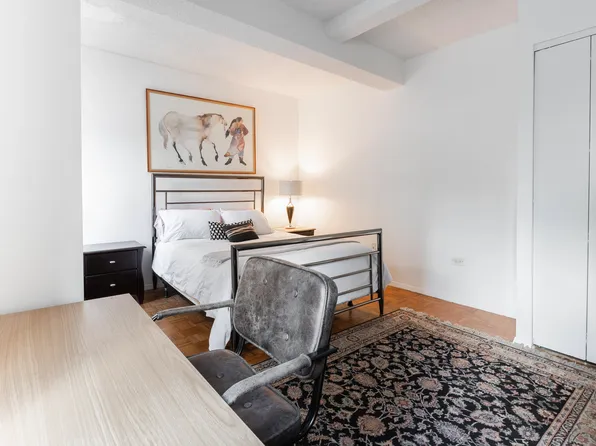 150 West 51st Street image 6 of 17