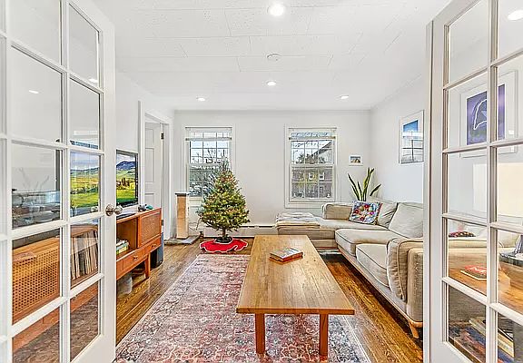 3rd image of 2228 21st St