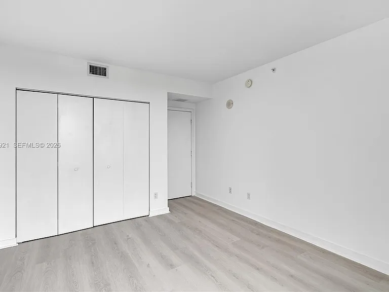 4250 Biscayne Blvd #914 — Photo 10