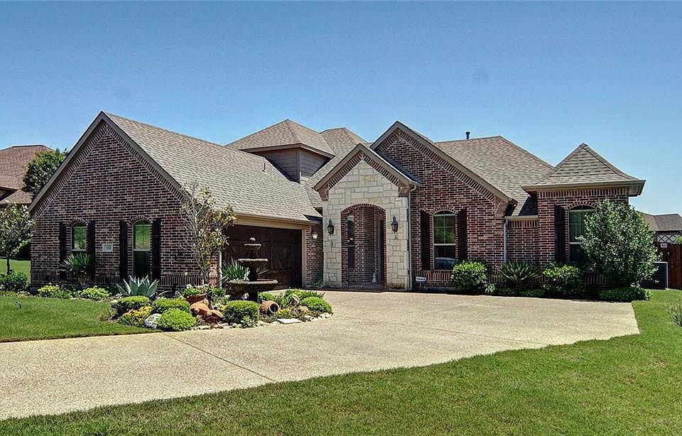 1st image of 110 Crown Valley Ct