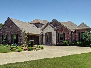 110 Crown Valley Ct, Weatherford, TX 76087