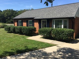 4001 Maxwell Pl, Owensboro, KY 42303
