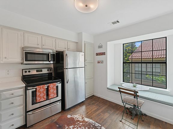 2nd image of 5200 Martel Ave APT 6Q