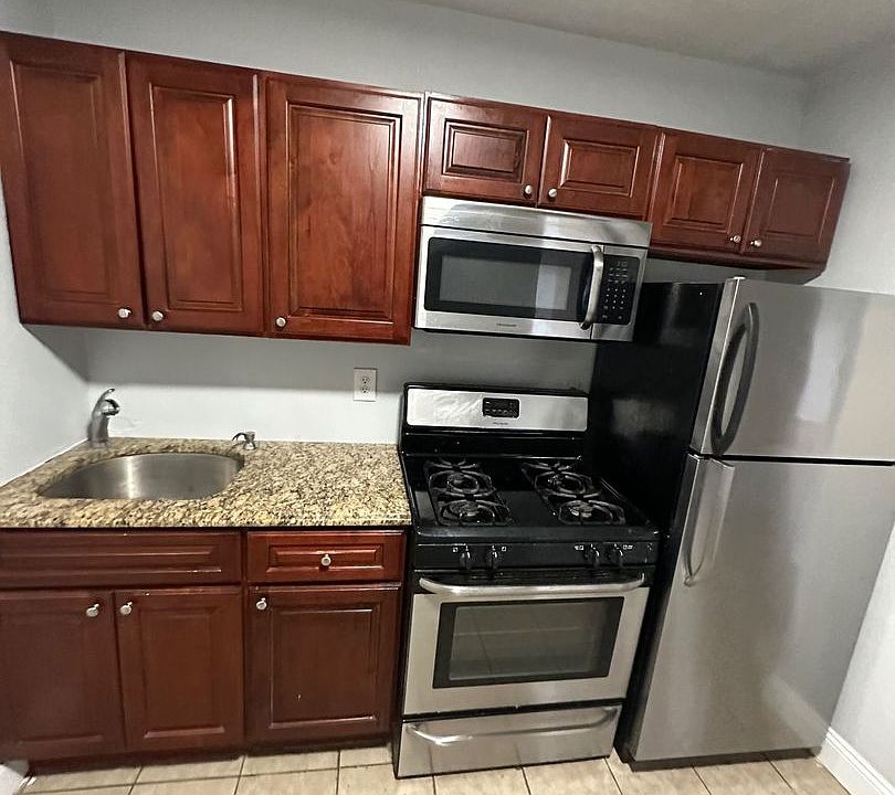 1st image of 116 Irvington Ave APT 2G