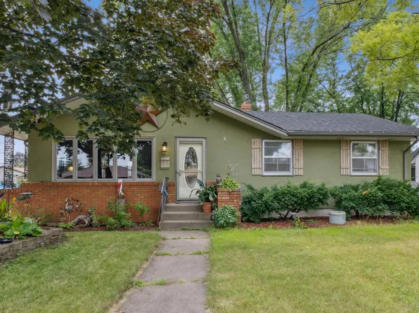 121 Poplar St W, South Saint Paul, MN 55075