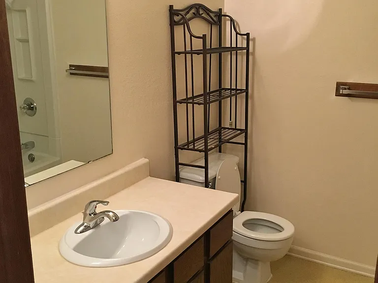 1306 Cherry Pl #A — Photo 6