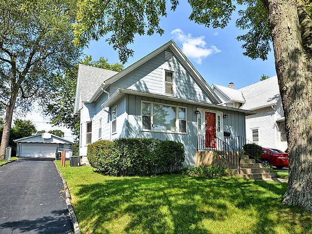 119 Hunter Ave photo 1